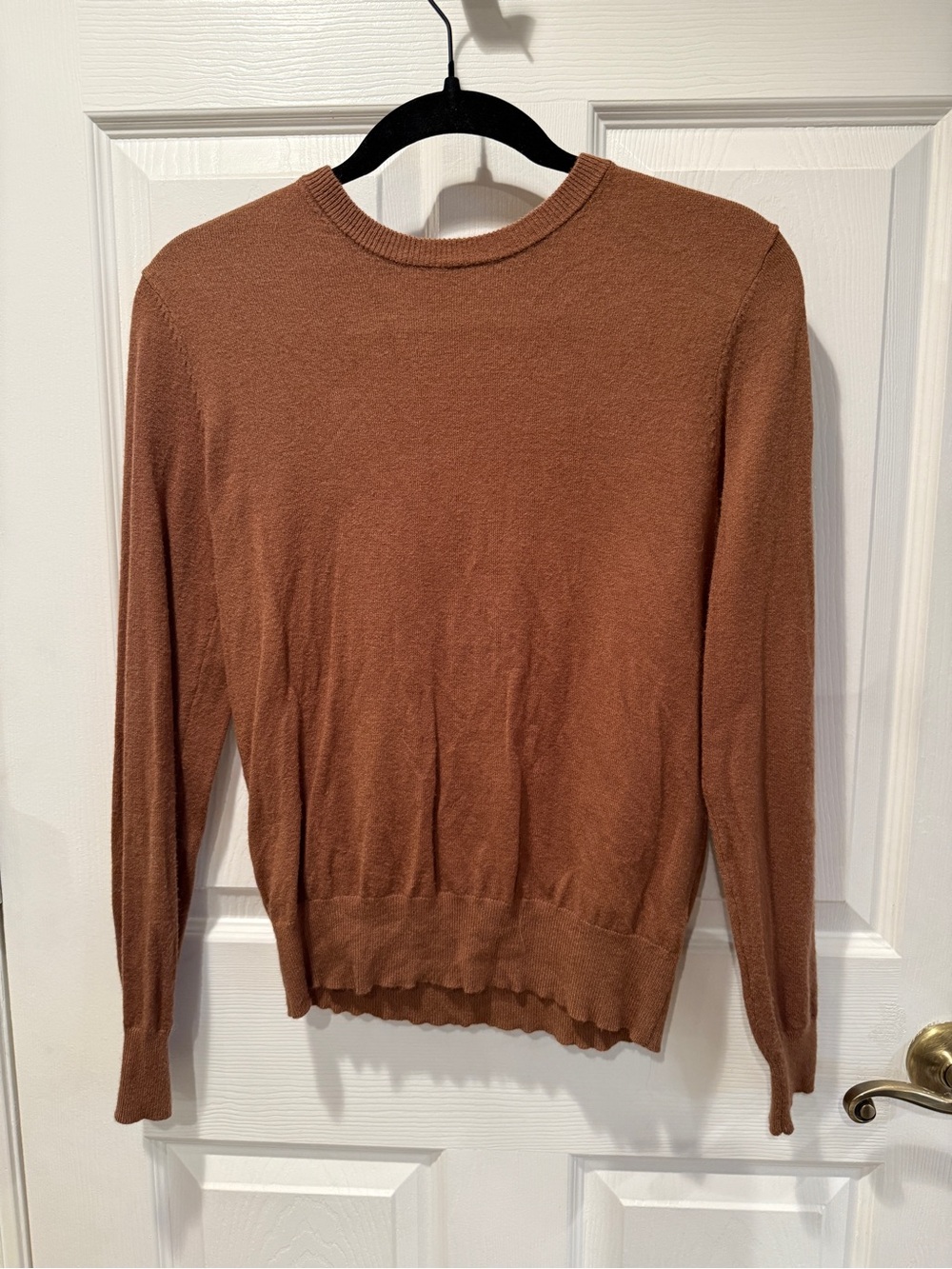 Qualfort Crewneck Knit Sweater in Light Brown